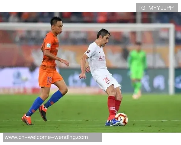 中超第9轮激情对决上海上港主场迎战山东鲁能争夺荣耀